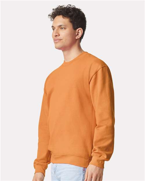 Gildan Unisex Softstyle® Midweight Crewneck Sweatshirt SF000