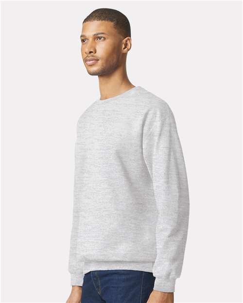 Gildan Unisex Softstyle® Midweight Crewneck Sweatshirt SF000