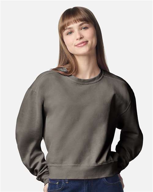 Comfort Colors Women's Garment-Dyed Mid-Length Crewneck Sweatshirt 1566L