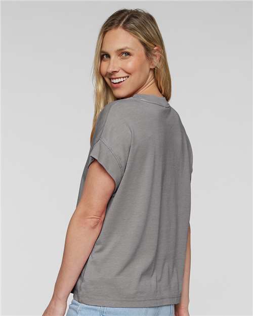 LAT Women's Relaxed Vintage Wash Tee 3502